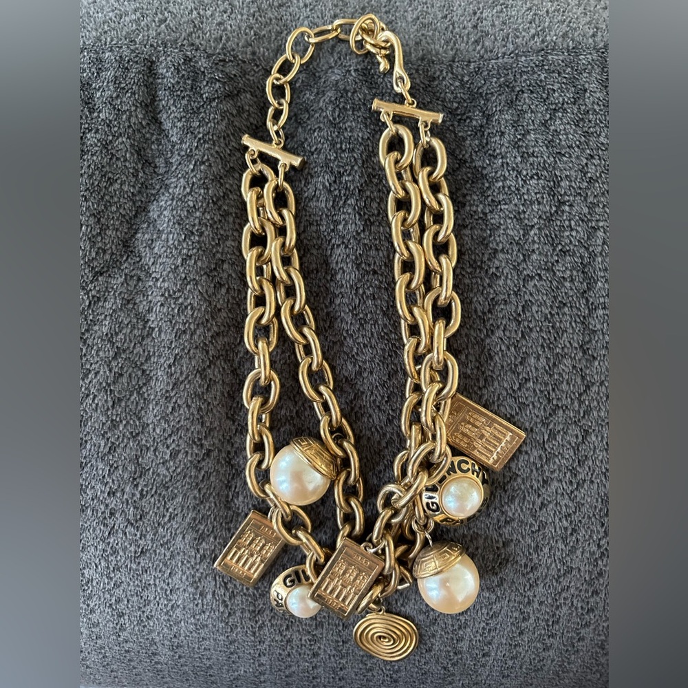 Givenchy necklace with Pearl Charms